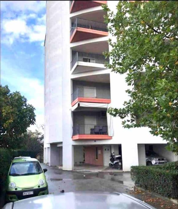 Larisa City Ap 5 With Parking Lárissa Exterior foto
