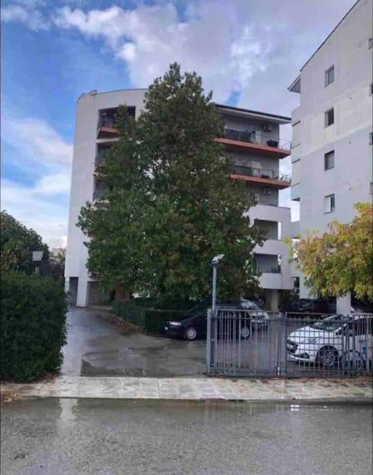 Larisa City Ap 5 With Parking Lárissa Exterior foto